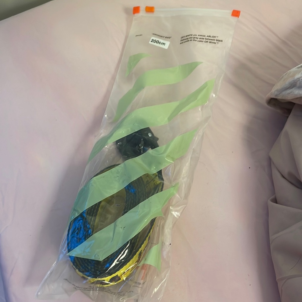 Off white belt 200cm